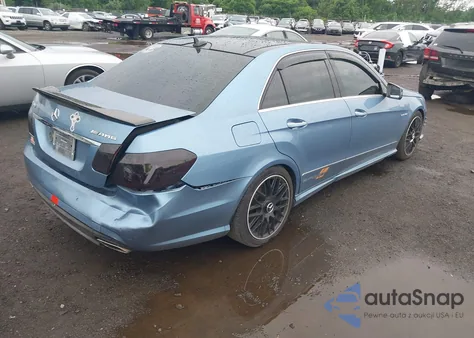 2011 Mercedes-Benz E 350 4Matic z USA, uszkodzony, nr VIN WDDHF8HBXBA353130